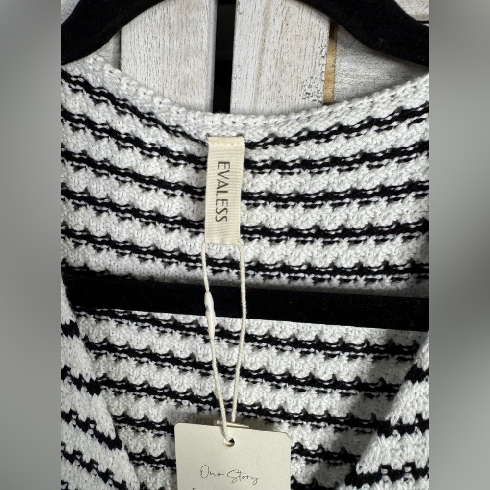 Evaless Black White Striped Sweater Vest Womens Medium Button Front Coastal Chic - Picture 9 of 10